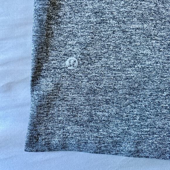 Lululemon Gray Muscle Tank Top Women’s 4 - Picture 3 of 5